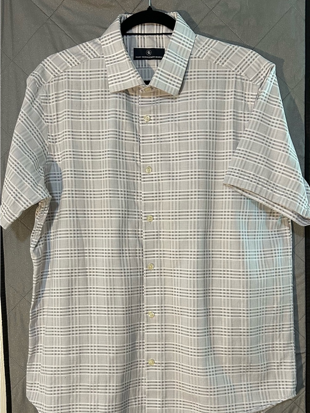 Hart Shaffner Marx White & Gray Plaid Short-Sleeve Button-Up Shirt